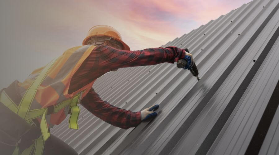 Professional New roof installation in Piqua, KS